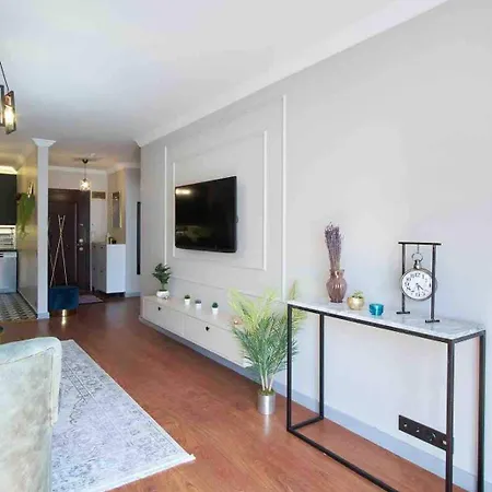 Modern And Close To Center Apartamento *